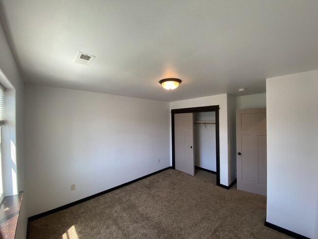 Building Photo - 2286 Gallatin Green Blvd