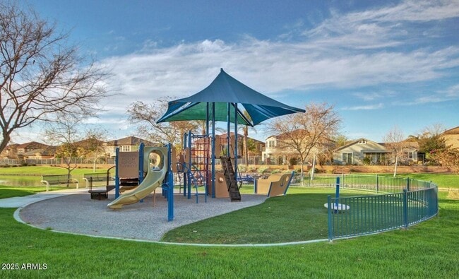 Building Photo - 931 E Canyon Way