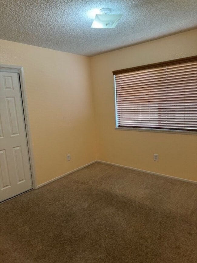 Building Photo - 3512 Snowflake Ct