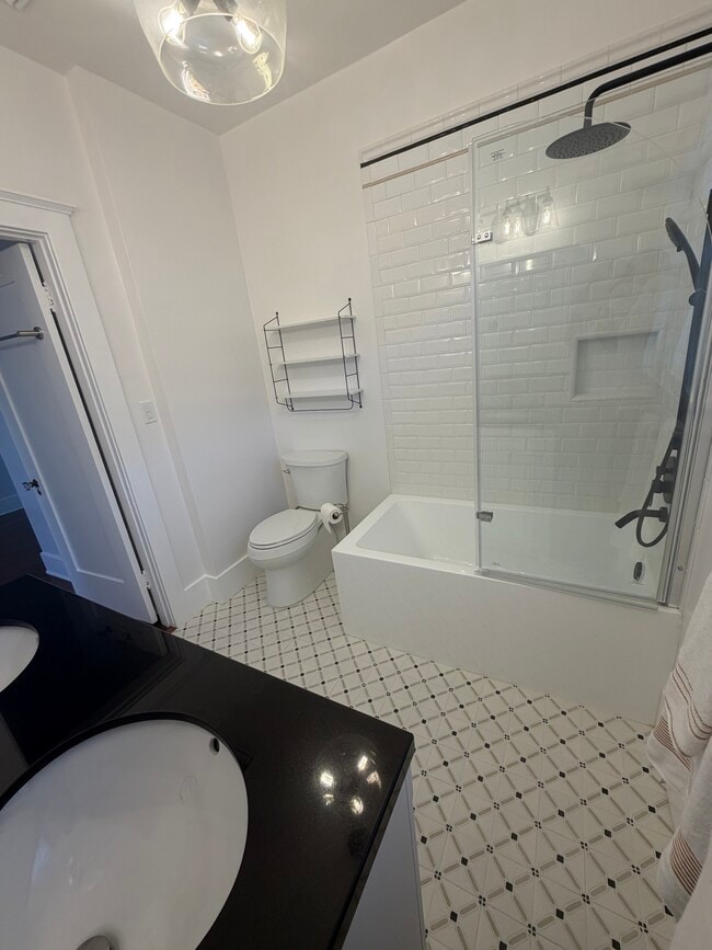 Upstairs Bathroom South - 713 S Bronson Ave