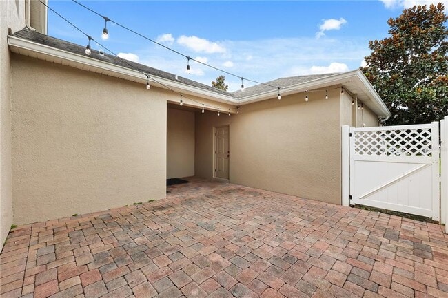 Building Photo - 7668 Fairgrove Ave
