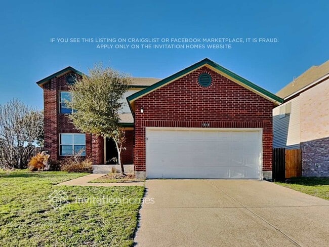 Building Photo - 1919 Carriage Club Dr