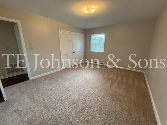 Building Photo - 2722 Winslow Ln