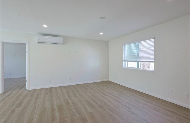 Building Photo - 143 Buccaneer Dr