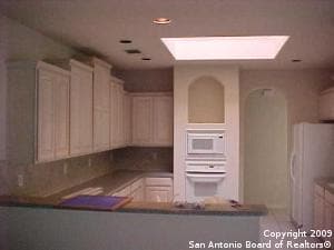 Building Photo - 4011 Heights View Dr