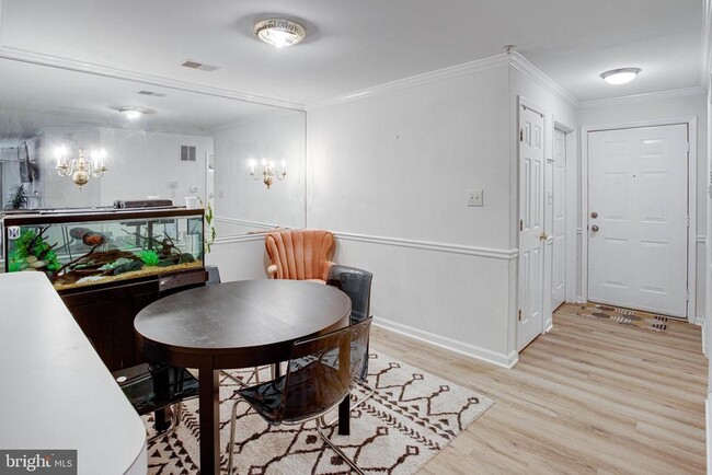 Building Photo - 13615 Garfield Pl