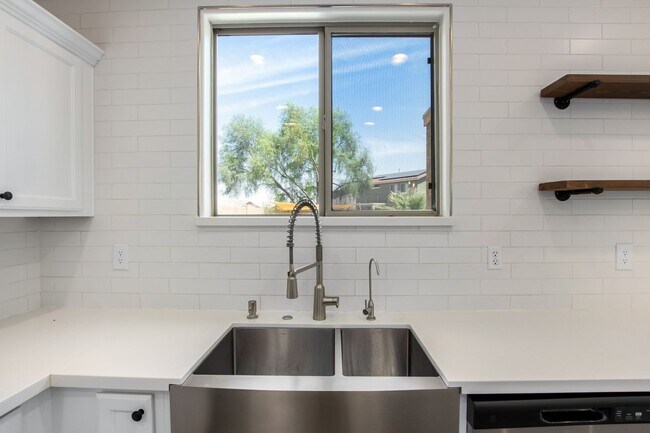 Building Photo - 3 Bedroom 2.5  Bathroom  - Villages at Ran...