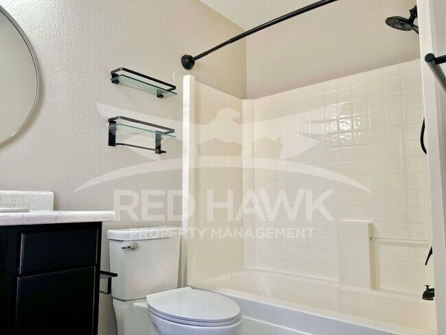 Building Photo - 2280 E Hazeltine Way