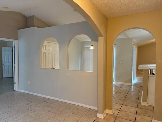Building Photo - 1060 Dudley Dr