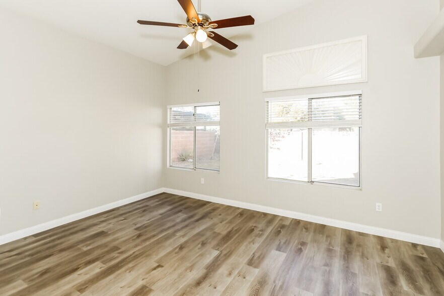 Building Photo - 5037 Via De Fortuna Way