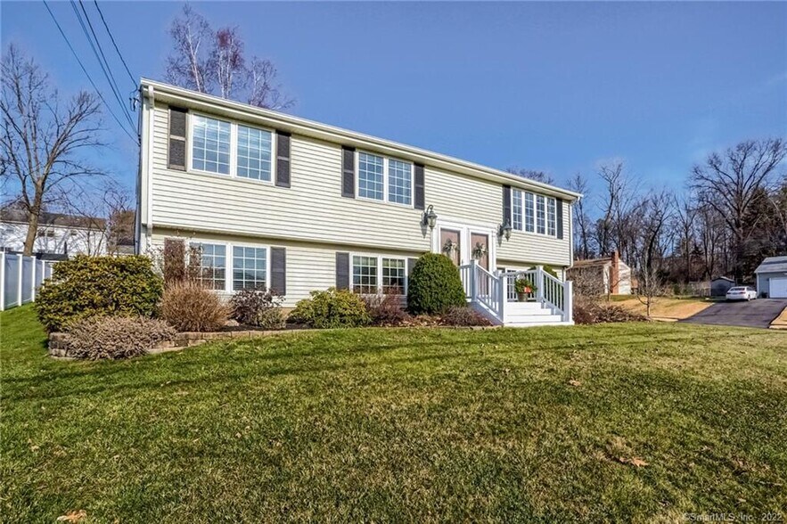 Front of the House - 73 Maxwell Dr