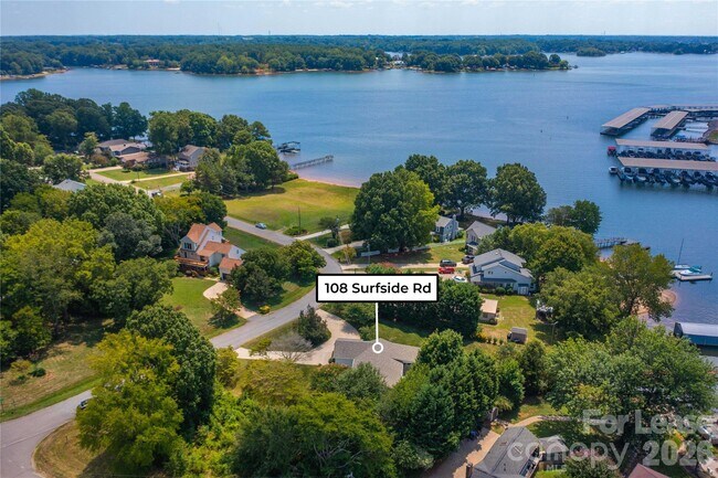 Building Photo - 108 Surfside Rd