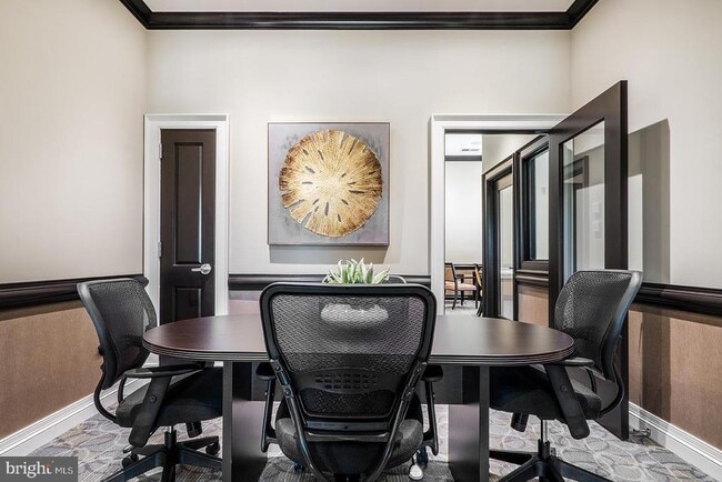 Building Photo - 515 Dakota Dr