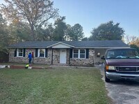 Building Photo - 2919 Panhandle Cir