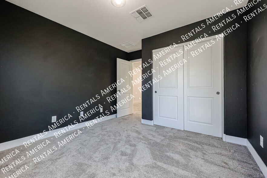 Building Photo - 1656 S 83rd Way