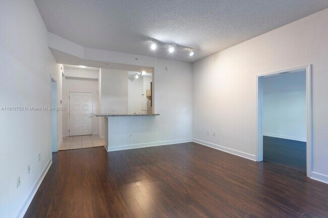 Building Photo - 6001 SW 70th St