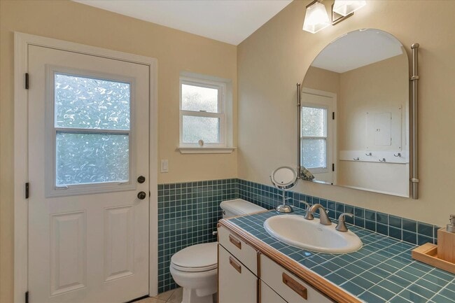 Building Photo - 16101 Matilija Dr