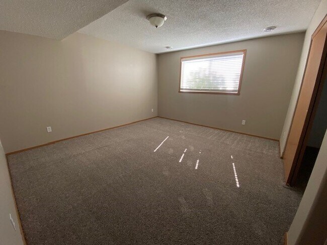 Building Photo - 6013 23rd St S