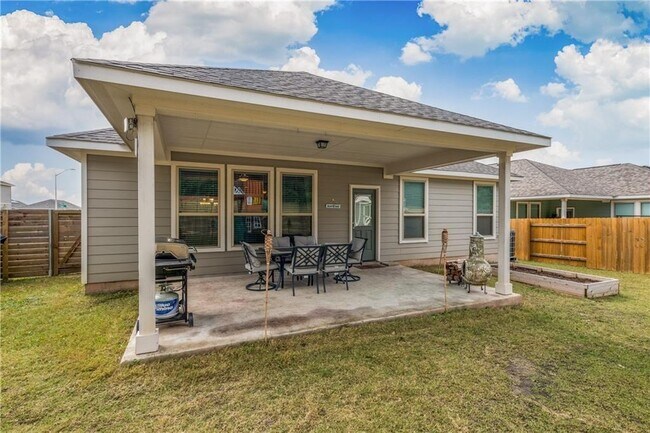 Building Photo - 161 Syrah Ct