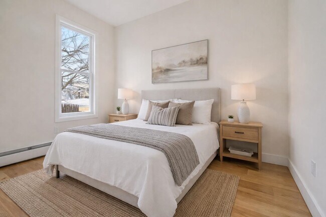 Building Photo - 1102 Central Ave