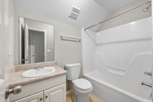 Building Photo - 110 Bellington Dr