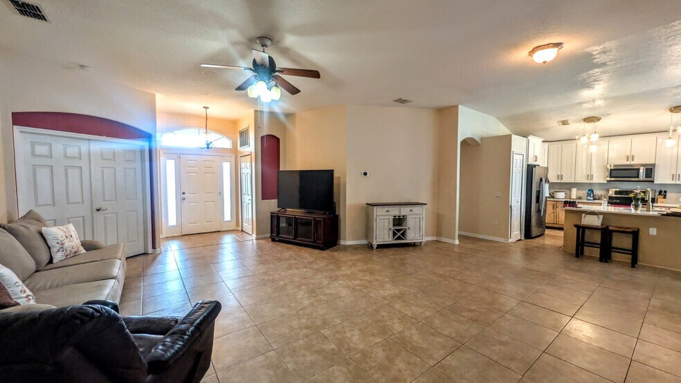 Building Photo - 4582 Sheringham Ct