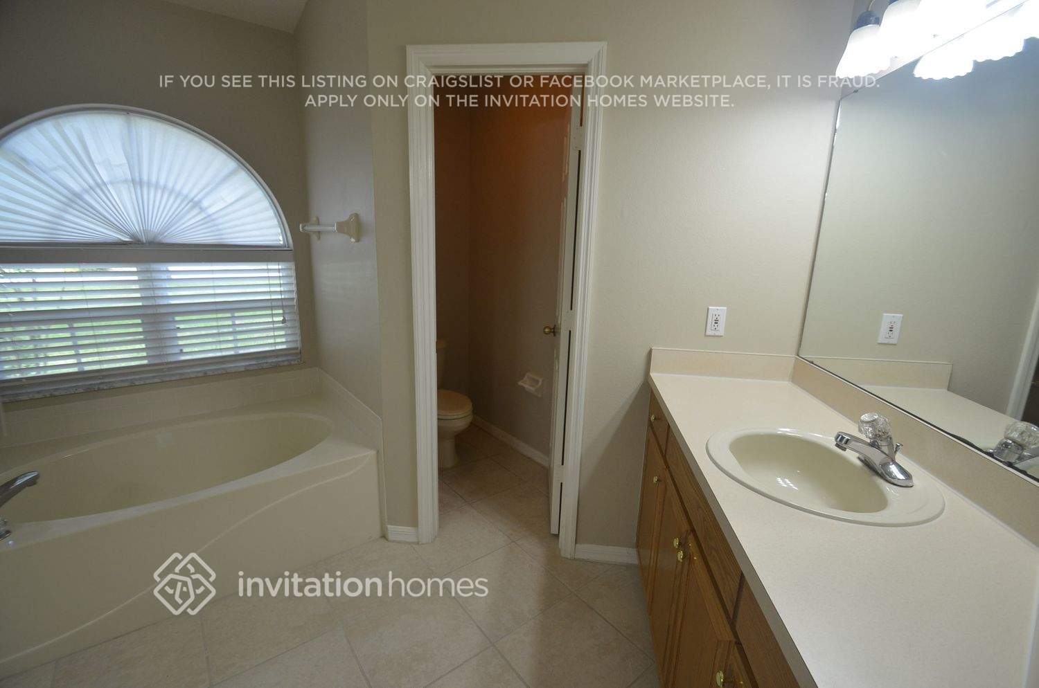 Building Photo - 3702 Treeline Dr