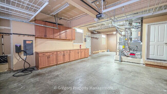 Building Photo - 6920 137th Pl SE