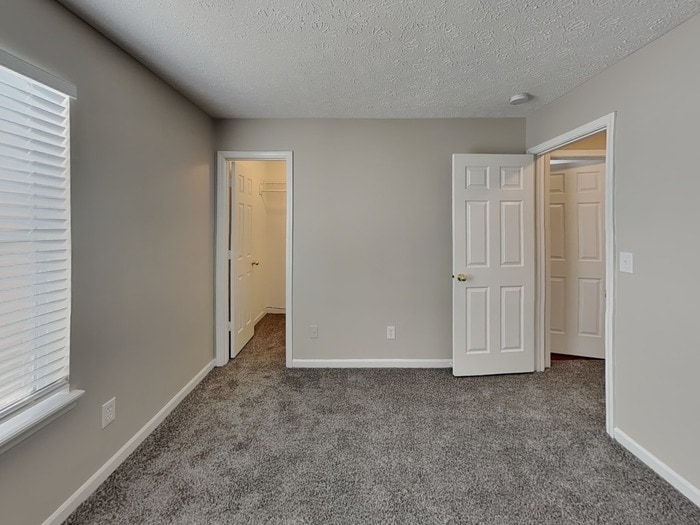 Building Photo - 1034 Halifax Ln