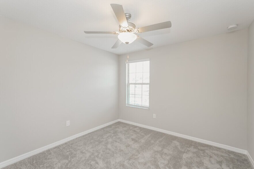 Building Photo - 7342 Spring Snowflake Ave