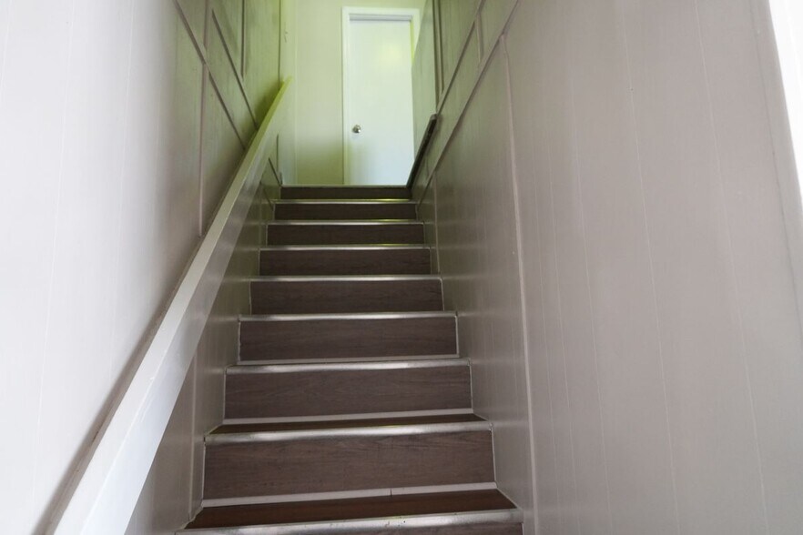 Building Photo - 1224 Appling Ct