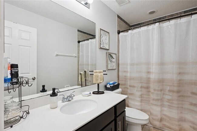 Building Photo - 2438 Seven Oaks Dr