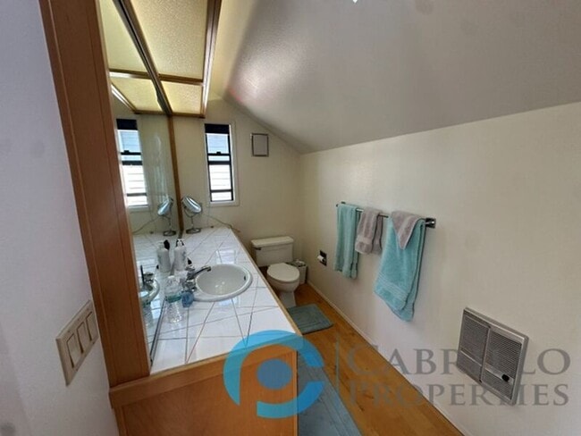 Building Photo - 2620 Deerpark Dr