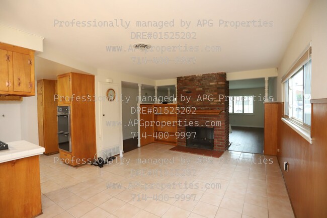 Building Photo - 2428 E Katella Ave