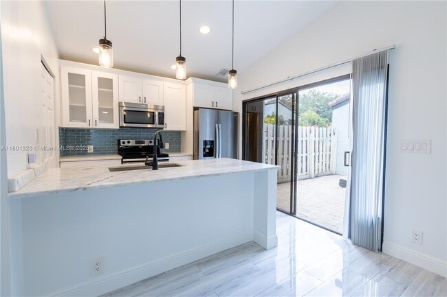 Building Photo - 22354 Pineapple Walk Dr