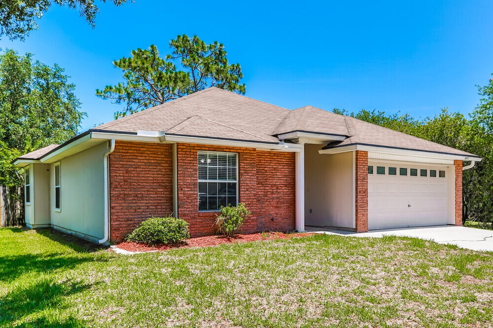 Building Photo - 8073 Leafcrest Dr