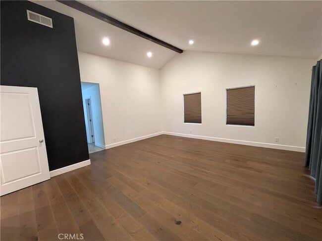 Building Photo - 310 Marion Blvd