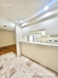 Building Photo - 1535 N Hobart Blvd Los Angeles, CA 90027