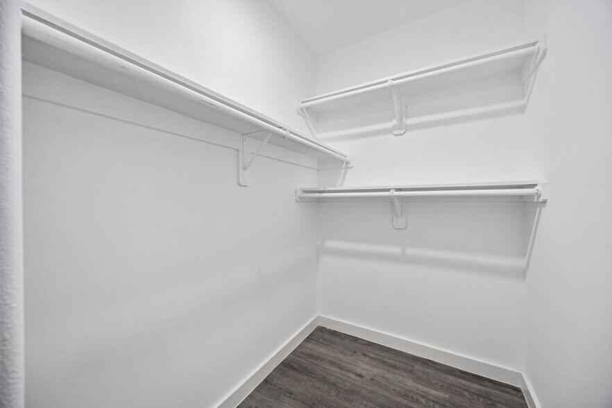 Building Photo - 8224 Bigwood St