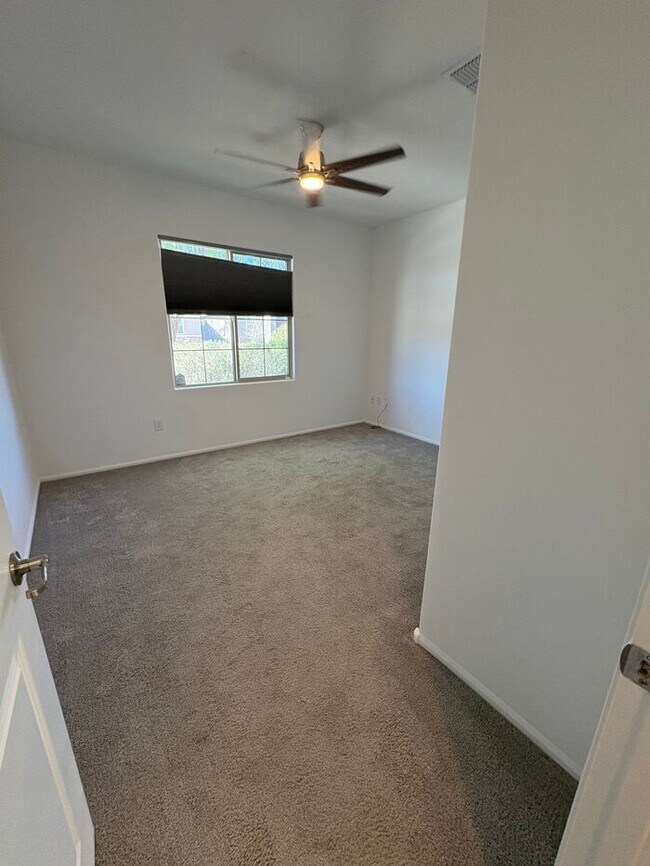 Building Photo - SAGUARO TRAILS 2bd PLUS DEN and 2ba HOME AVAILABLE NOW!!