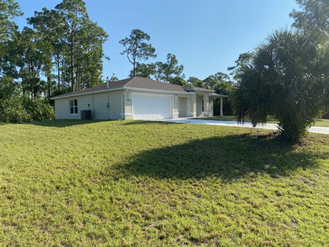 Building Photo - 5005 Tradewinds