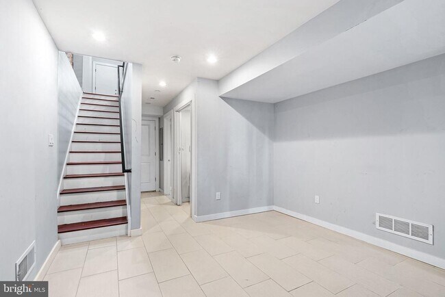 Building Photo - 3016 Baltz St
