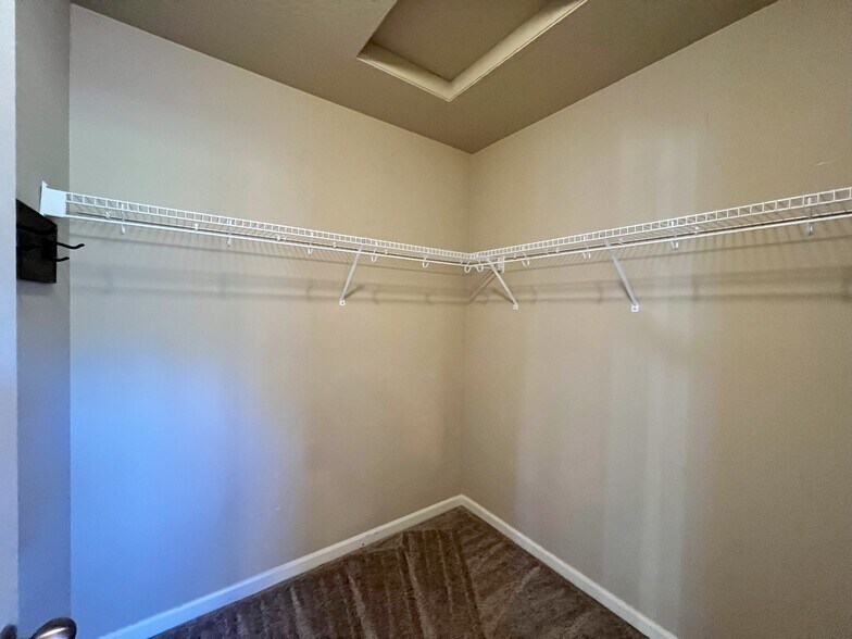 Building Photo - 3075 Flame Tree Ln NW