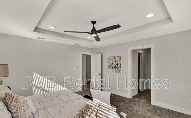 Building Photo - 1328 6th Ave N