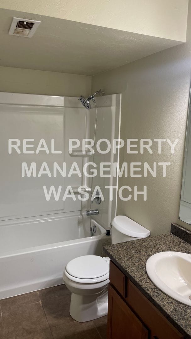 Building Photo - Come See This Great 2 Bedroom 1 Bath Condo In Salt Lake City!
