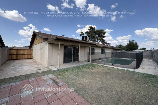 Building Photo - 7525 W MacKenzie Dr
