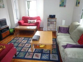 Building Photo - 1.0 bedroom in Somerville Massachusetts 02144