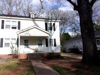 Building Photo - Renovated 2 Bedroom 1 1/2 Bath Townhome - ...