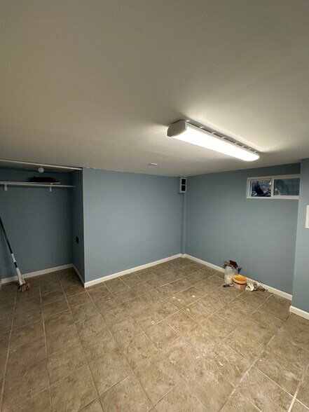 Building Photo - 18 Spring Garden St