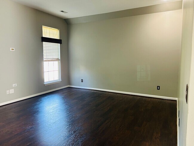 Building Photo - Charming 3-Bedroom Ranch in Greer’s Covete...